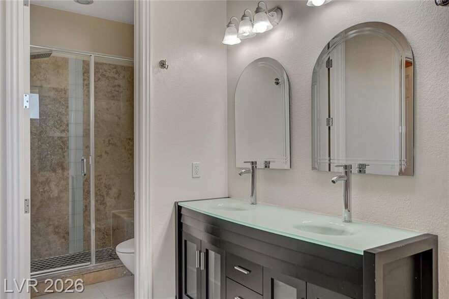 master bathroom - 2554 Regency Cove Ct