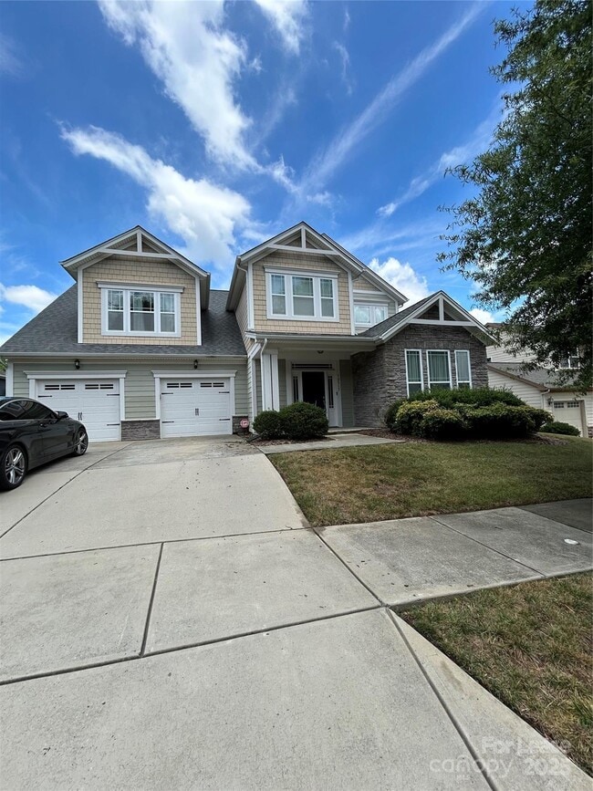 Building Photo - 10517 Donahue Dr
