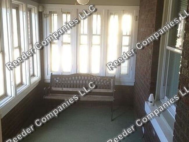 Building Photo - Newly remodeled 2 Bedroom house