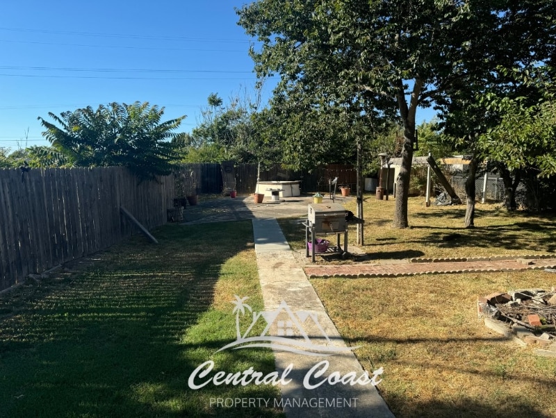 Building Photo - 0 E Foster Rd