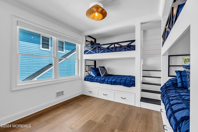 Building Photo - 3574 Ocean Terrace