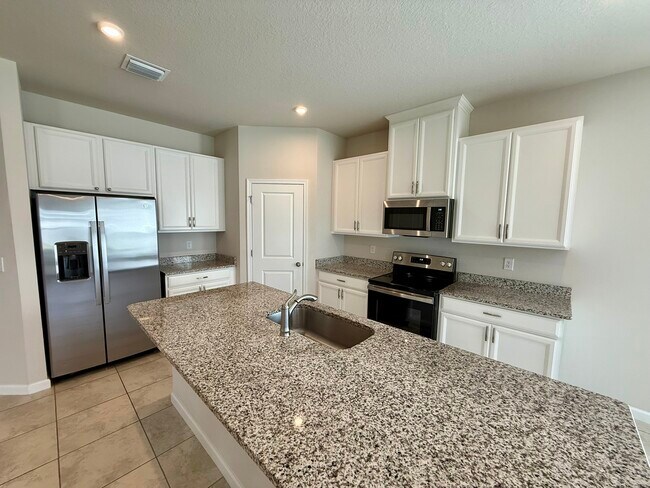 Building Photo - 5576 Vigo Lp