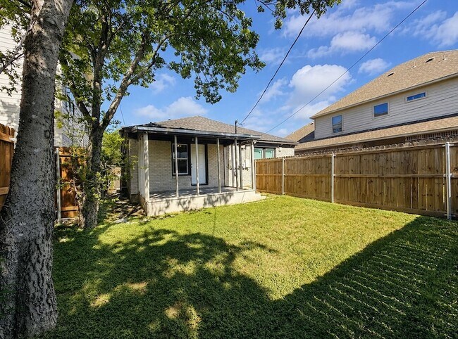 Building Photo - 3112 Frazier Ave