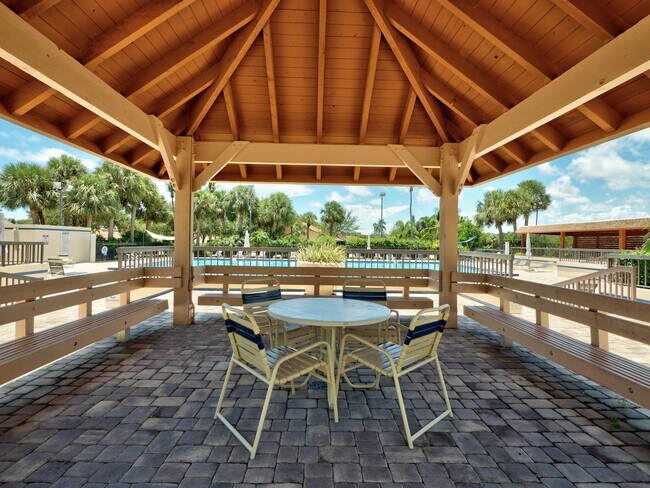 Building Photo - 3068 30th Ct