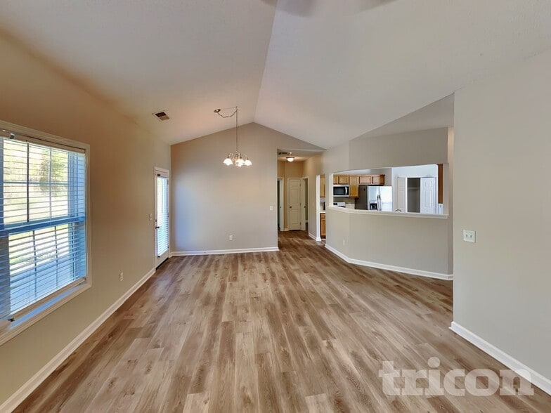 Building Photo - 114 Arbor Chase Pkwy