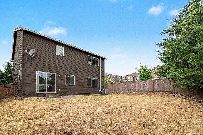 Building Photo - 3005 Eagle Loop NE