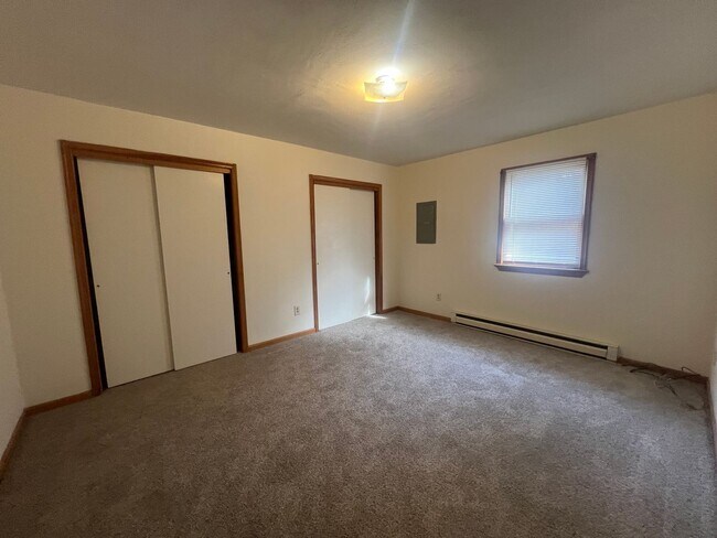 Building Photo - Maury811