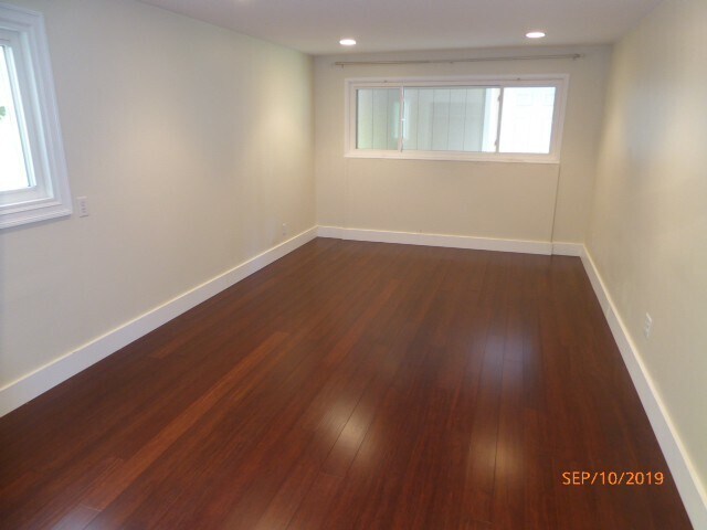 Building Photo - Remodeled 4 Bed 2 Bath Home Near Downtown ...