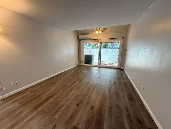 Building Photo - Village Green in Hawaii Kai 3 bedroom 2 ba...