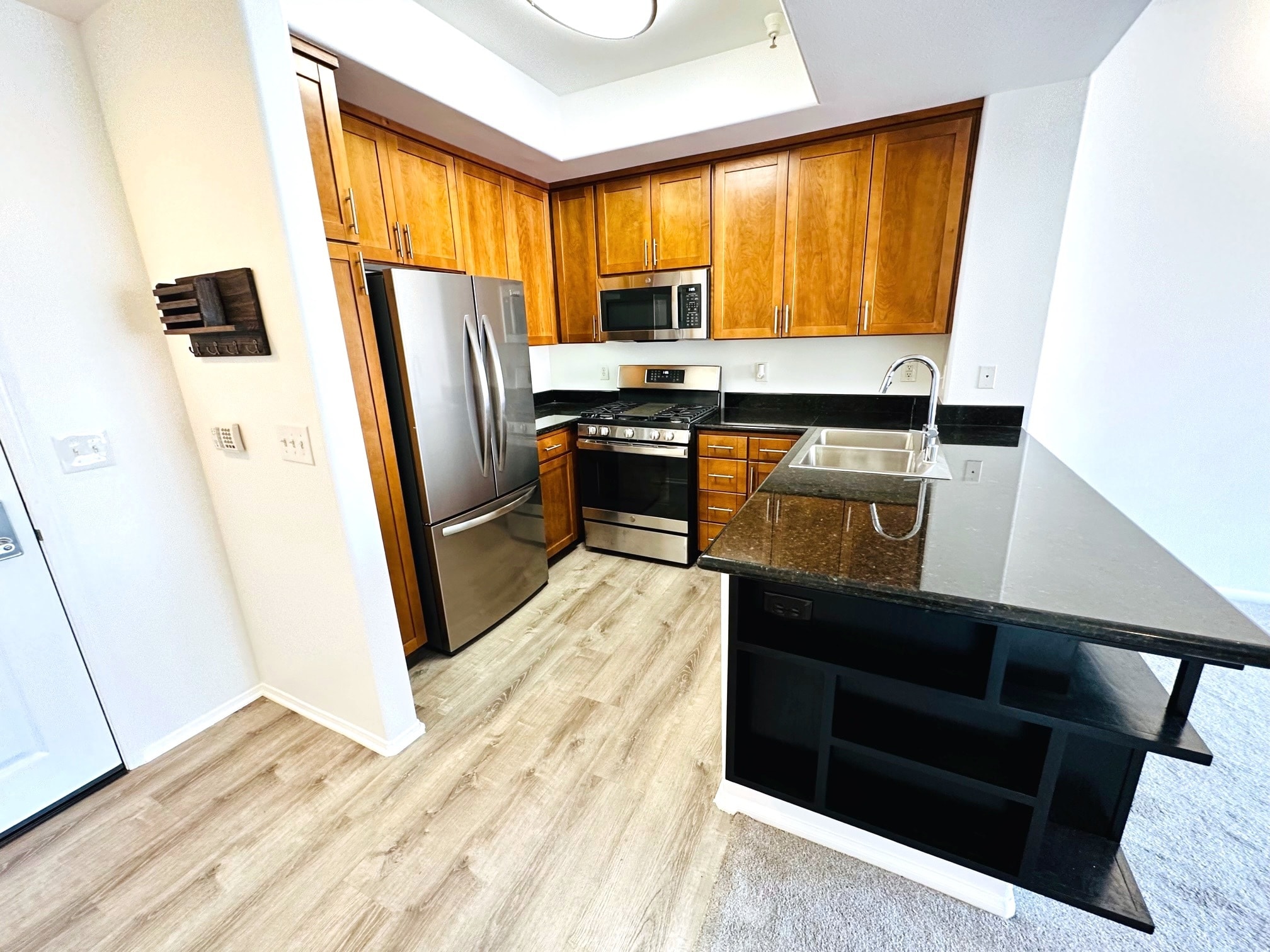 Building Photo - 4060 Glencoe Ave