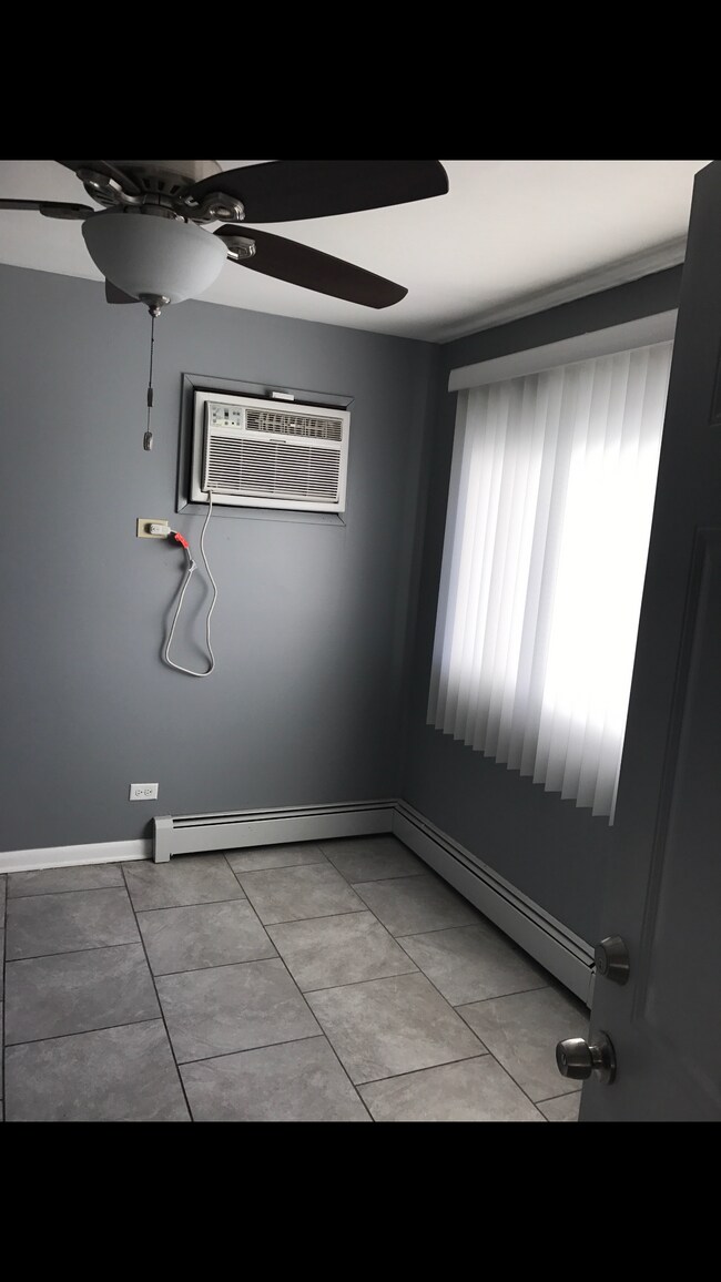 Building Photo - 80 Luella Ave