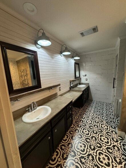 Building Photo - 3610 Soft Wind Ct