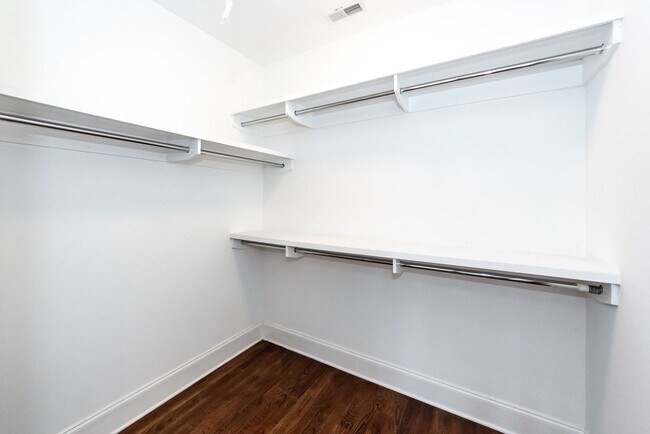 Building Photo - 4532 Orr St