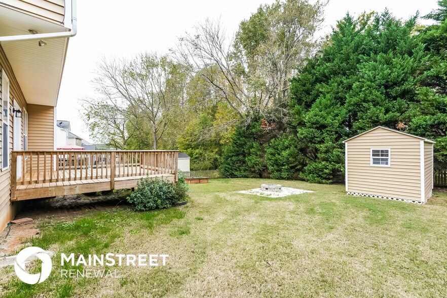 Building Photo - 209 Chamberlain Dr