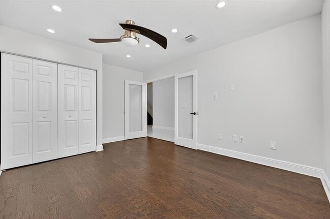 Building Photo - 6249 NW 78th Manor