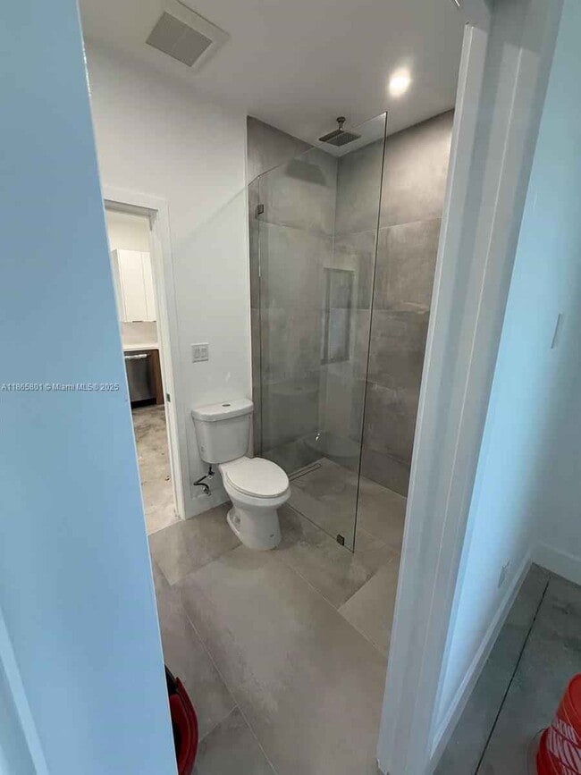 Building Photo - Northwest 99th Terrace, Miami, FL 33147 - ...