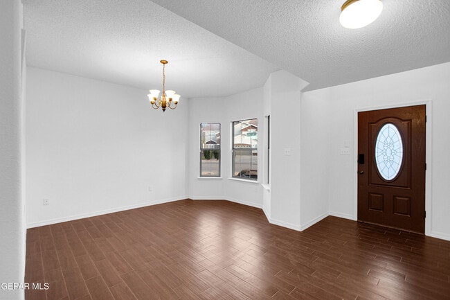 Building Photo - 7085 Century Plant Dr