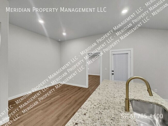 Building Photo - 2128 Kokomo-