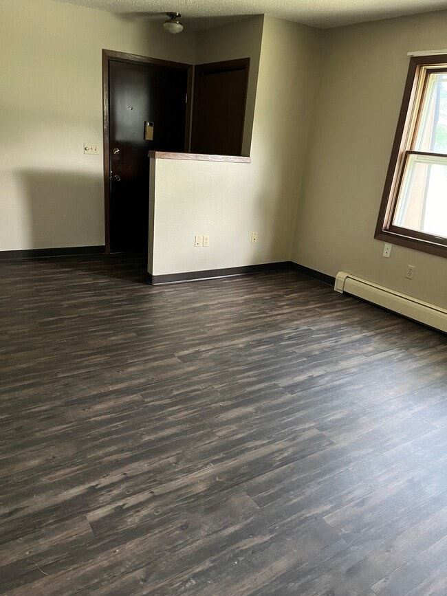 Building Photo - 5th Street Apartments