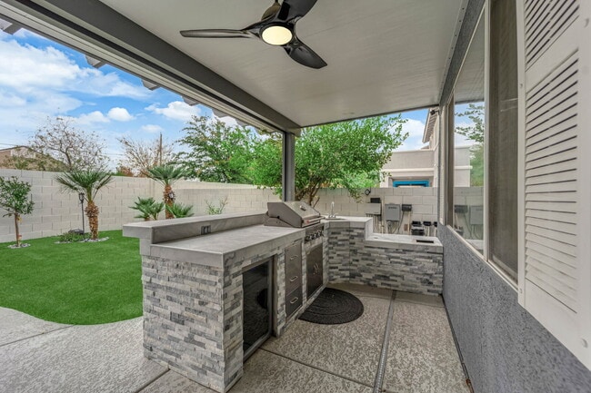 Building Photo - 4319 N Thunder Twice St