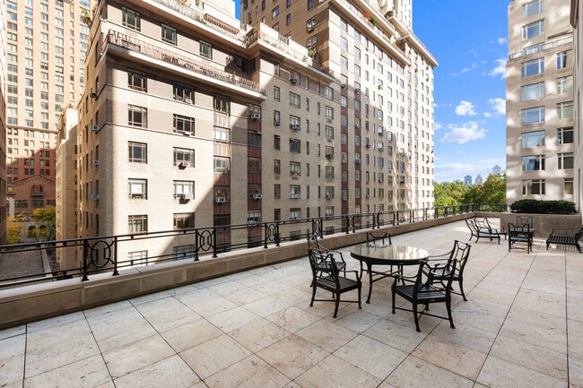Building Photo - 15 Central Prk W
