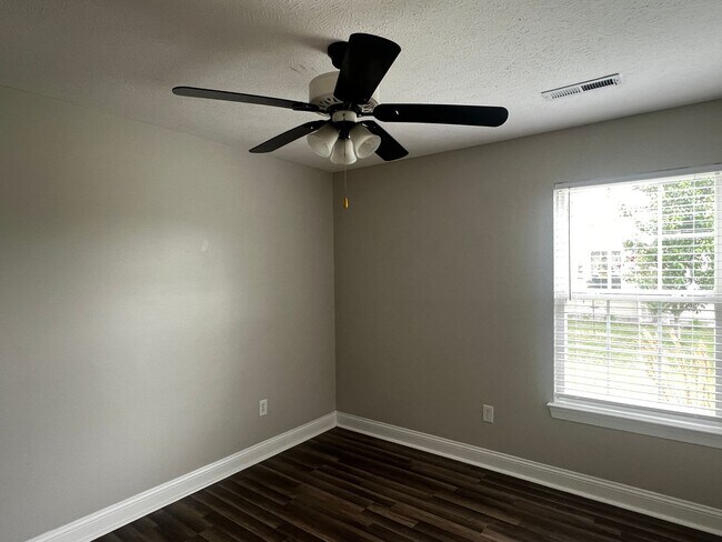 Building Photo - JULY SPECIAL !!! $150.00 OFF YOUR FIRST 2 ...