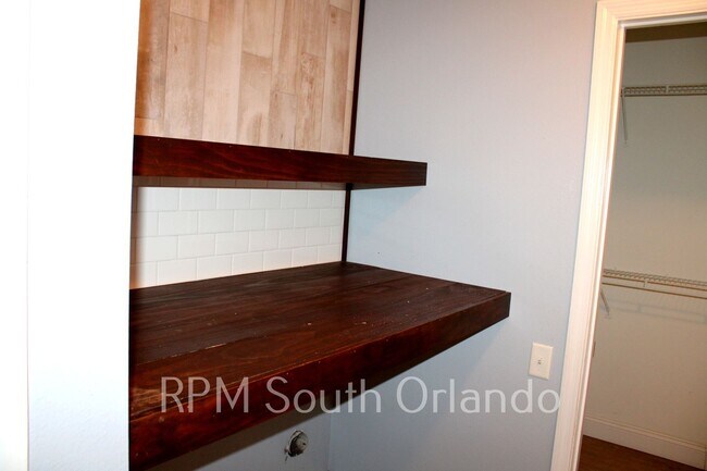 Building Photo - Kissimmee Pool home 4 bed 2.5 bath