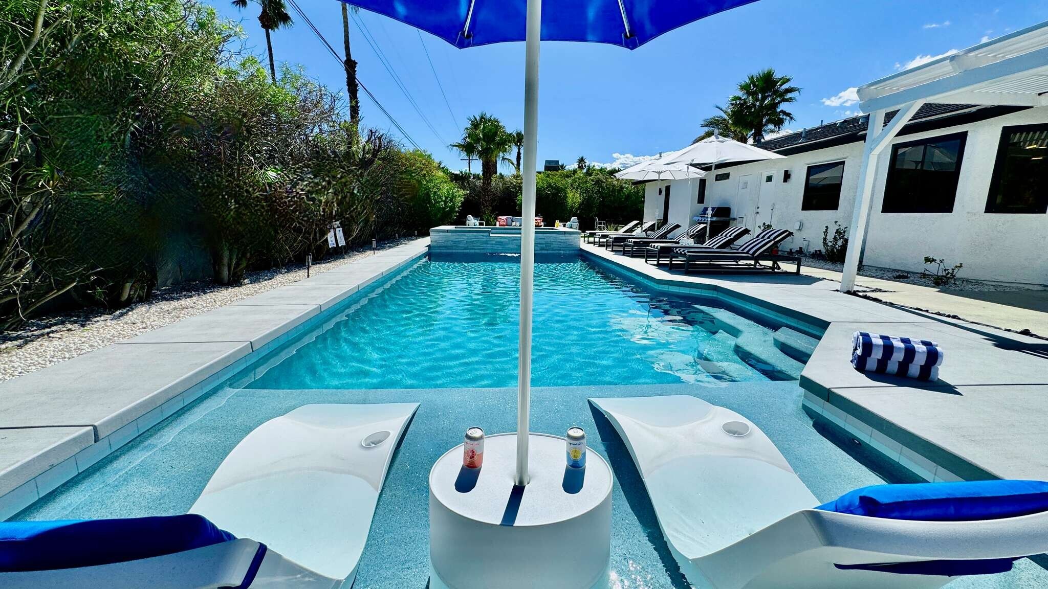 Building Photo - 2004 Nicola Rd E