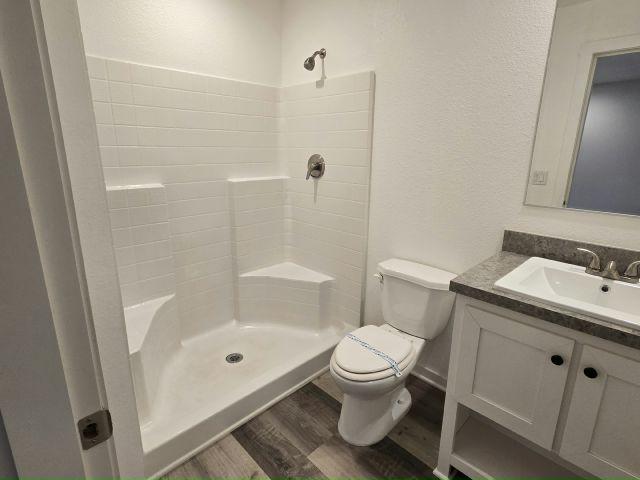 Building Photo - 4650 E Carey Ave