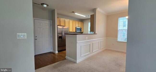 Building Photo - 42496 Mayflower Terrace
