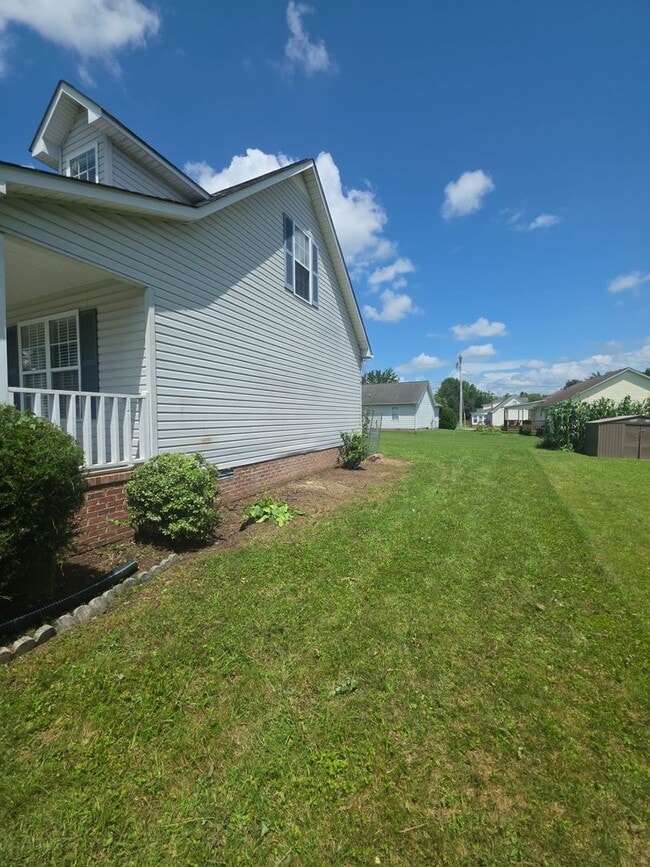 Building Photo - 1293 Fisk Rd
