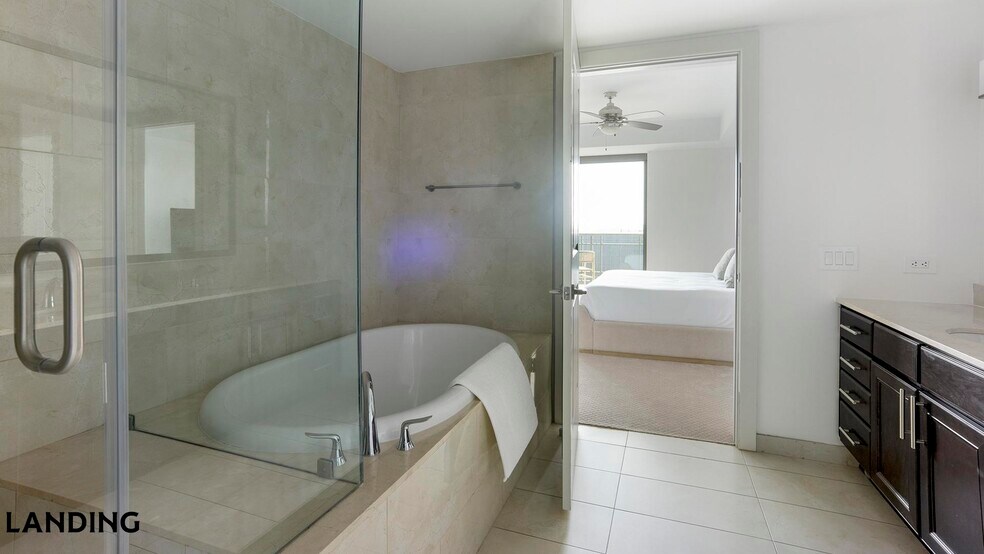 Building Photo - 777 Preston St