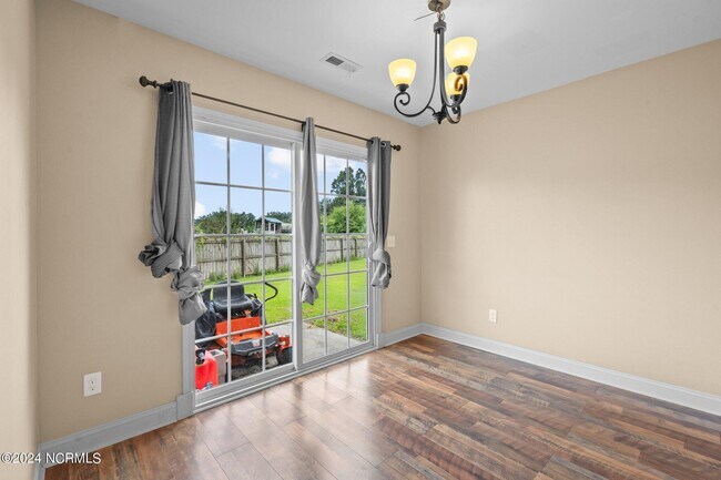Building Photo - 121 Grist Mill Dr