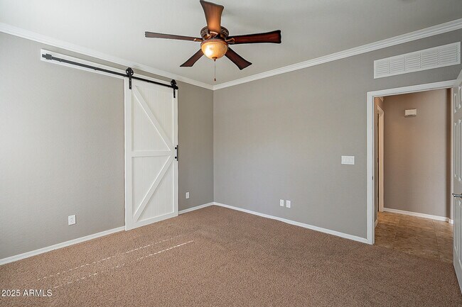 Building Photo - 2153 W Barwick Dr