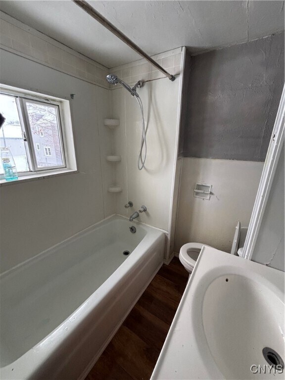 Building Photo - 245 N Rutland St