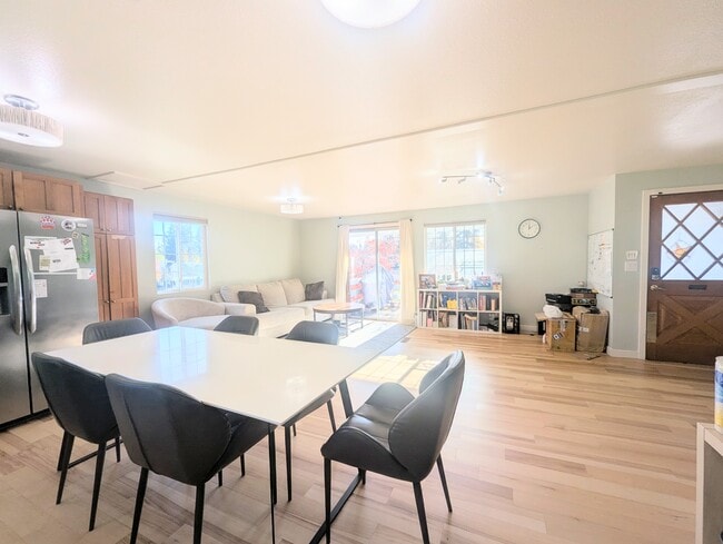 Building Photo - 16302 SE 132nd St