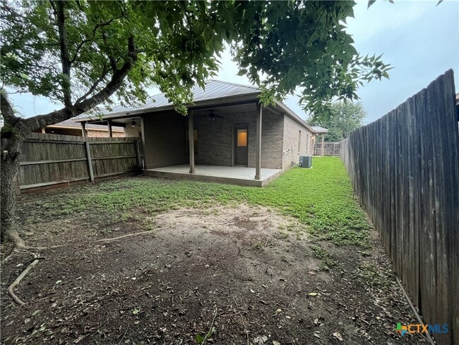 Building Photo - 268 Rosalie Dr