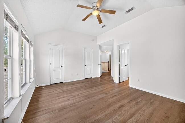 Building Photo - 19246 Hopeview Ct