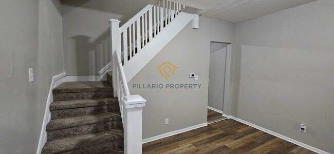 Building Photo - 933-935 N Dearborn St