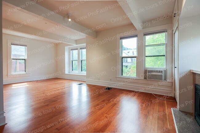 Building Photo - 2380 NW Northrup St