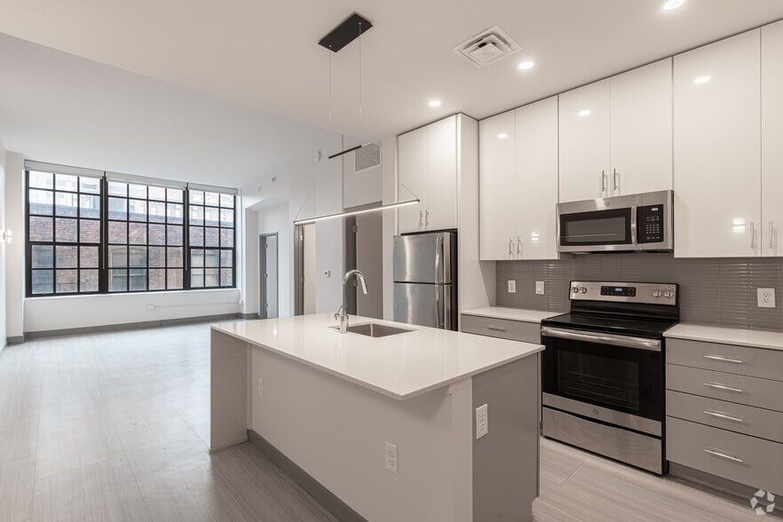 1BR, 1BA - The Sullivan - Sixth Street Exchange