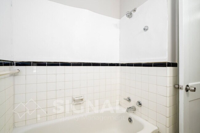 Building Photo - 5609 Court O