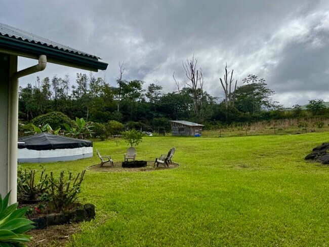 Building Photo - Charming 3BR / 2BA Home in Hawaiian Paradise Park