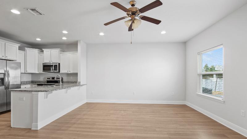 Building Photo - 7479 Shadow Lake Dr