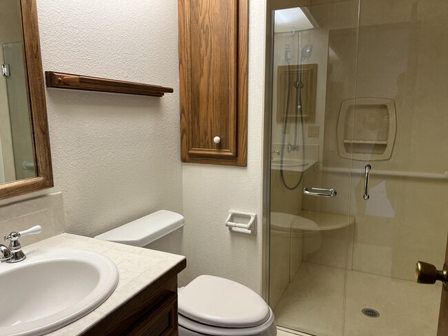 Building Photo - 15607 62nd Ave NW