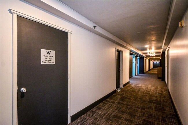 Building Photo - 620 Peachtree St NE