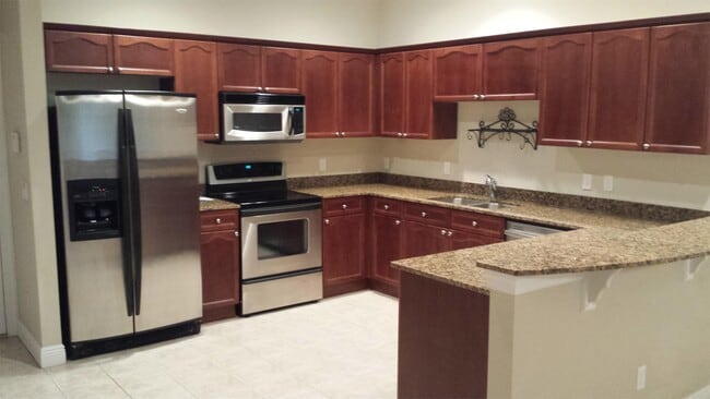 Building Photo - 273 Valencia Cir