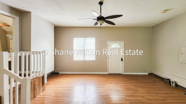 Building Photo - 162 Shawn Ln