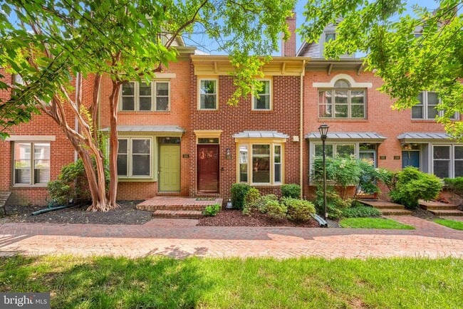 Building Photo - 535 Colecroft Ct