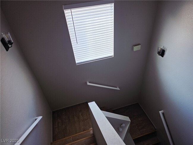 Building Photo - 1113 Lumina Ct